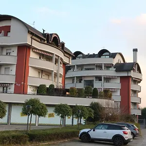 Pier Capponi Aparthotel