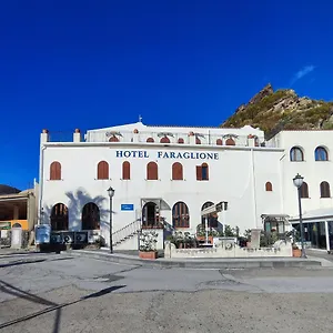 ** Hotel Faraglione Italia