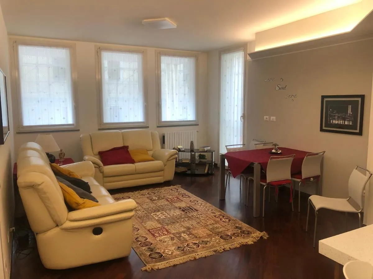 Home Sweet Home Gallarate 0*,  Italia